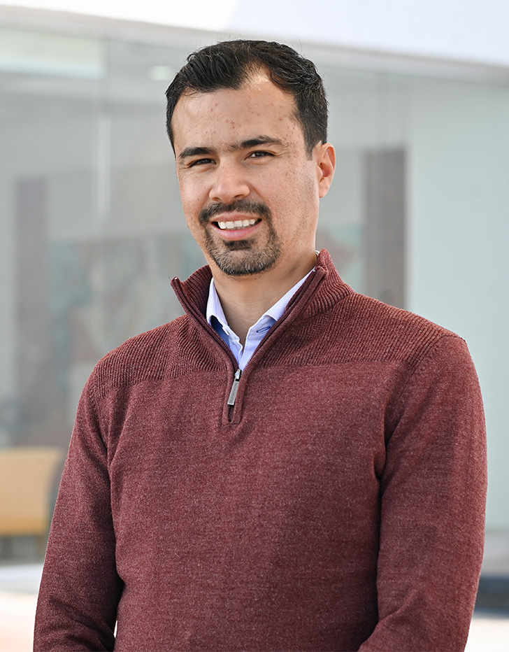 Dr. Fernando Ayala Valenzuela (Neurología Pedíatrica)